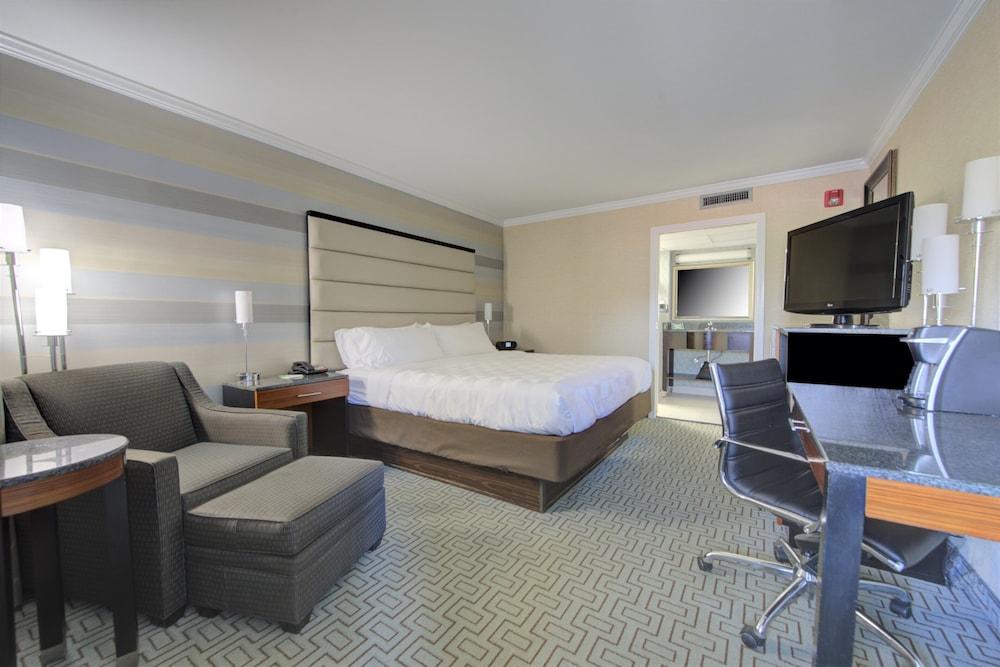 Holiday Inn Plainview-Long Island By Ihg Exteriér fotografie